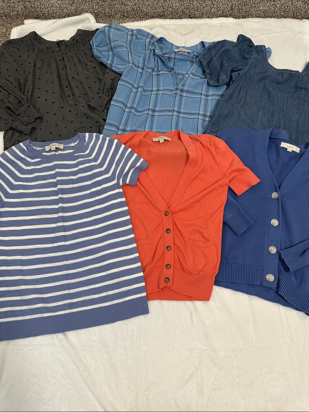 🚗 Bundle of 6 Loft Blouses/Sweaters Size Small/Small Petite